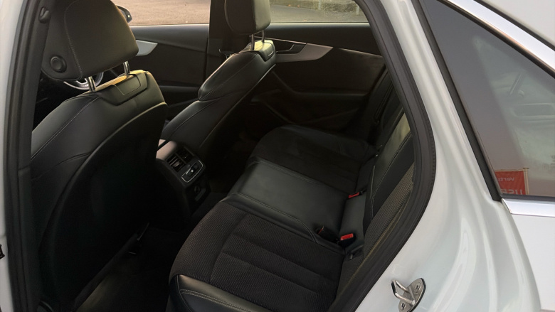 Audi A4 2.0T FSI S Line 4dr S Tronic Petrol Saloon